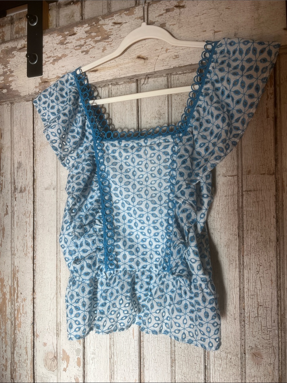 Sugarlips Blue Floral Eyelet Ruffle Sleeveless Top